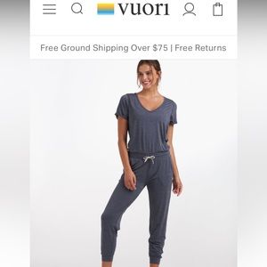 Vuori all day jumpsuit grey